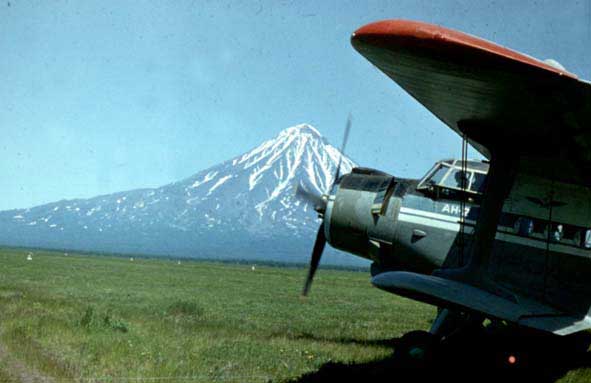 Полевой аэродром у Кроноцкого вулкана