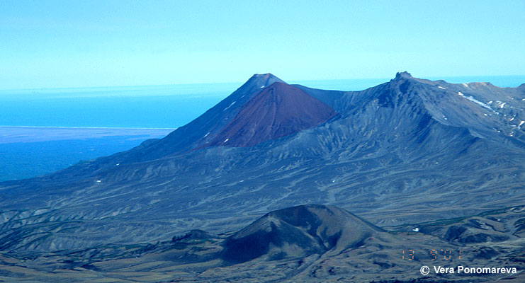 Вулкан Кихпиныч. Вид с запада