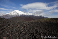 Вулканы Острый Толбачик (Ostry Tolbachik Volcano) и Плоский Толбачик (Plosky Tolbachik Volcano)